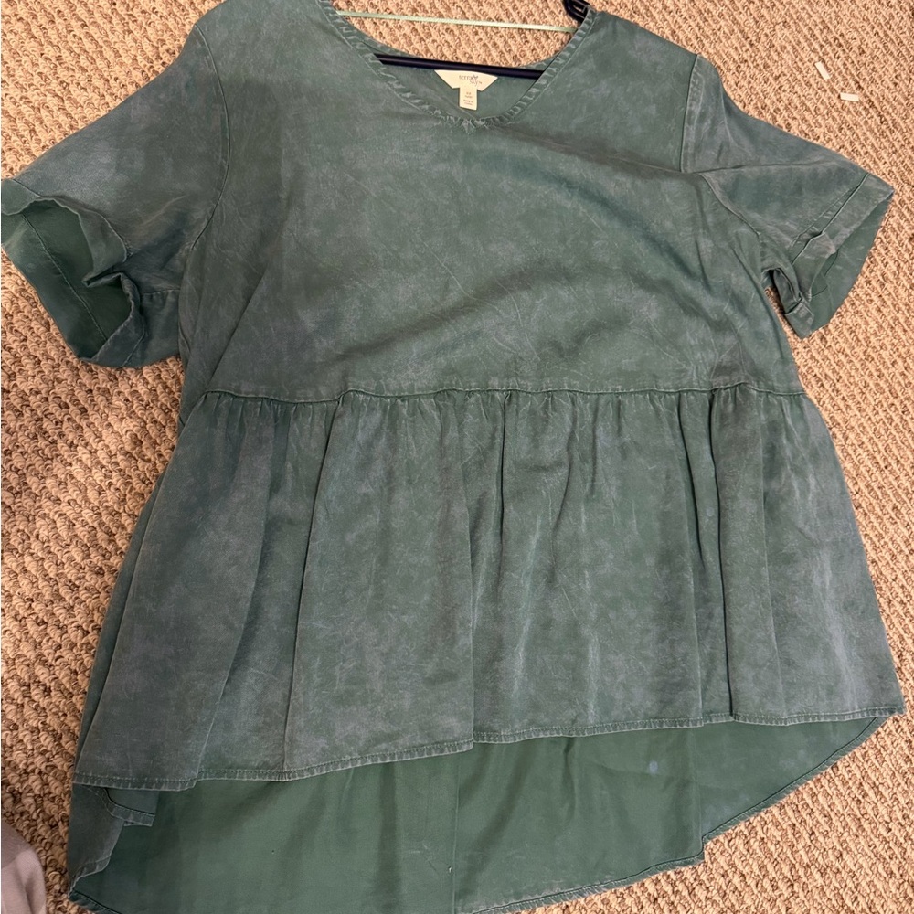 Time and Tru Green Blouse